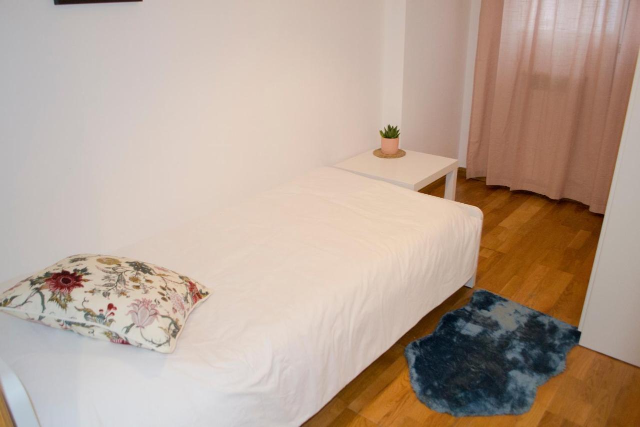 Apartamenticos Torrenueva I Zaragoza Exteriér fotografie